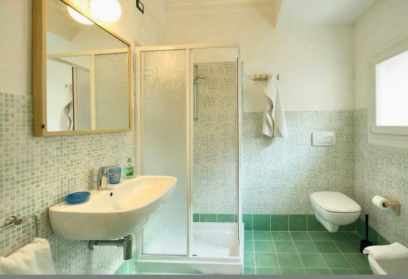 דירת שני חדרים, Residence Con Piscina A 4 Km Da Baja Sardinia