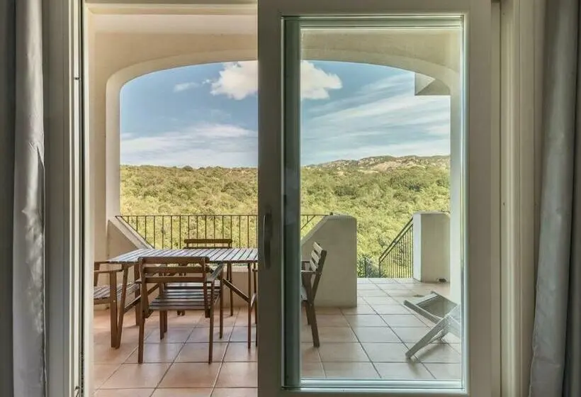 海の見える１ベッドルームアパートメント, Residence Con Piscina A 4 Km Da Baja Sardinia
