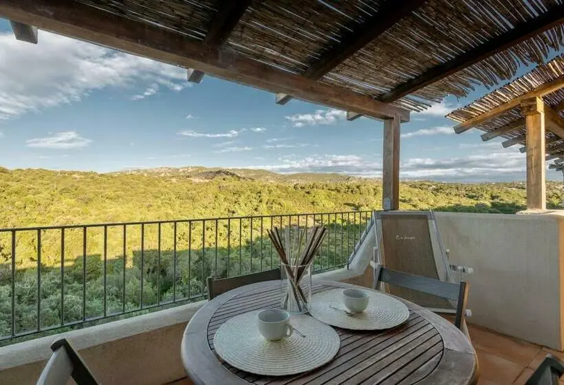 海の見える１ベッドルームアパートメント, Residence Con Piscina A 4 Km Da Baja Sardinia