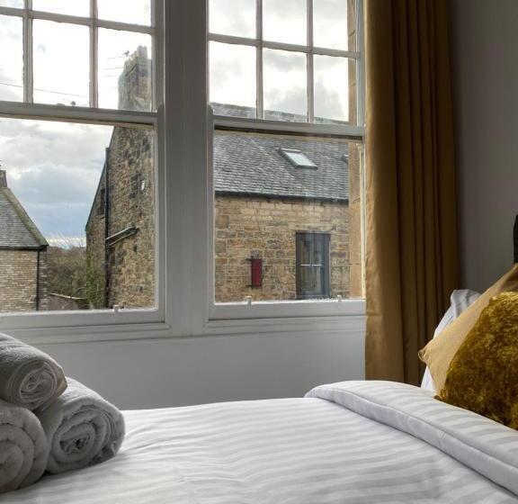 חדר סטנדרט, Ship Inn Ltd