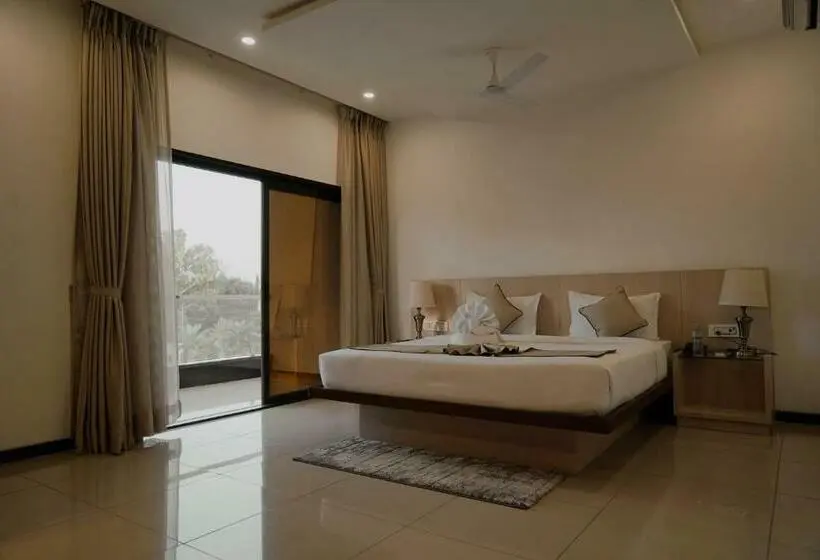 バルコニー付スイート, Pride Resort & Convention Center Ranakpur Near Ranakpur Dam