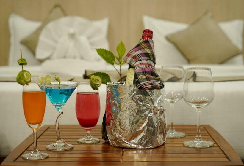 جناح مزوَّد بشرفة, Pride Resort & Convention Center Ranakpur Near Ranakpur Dam