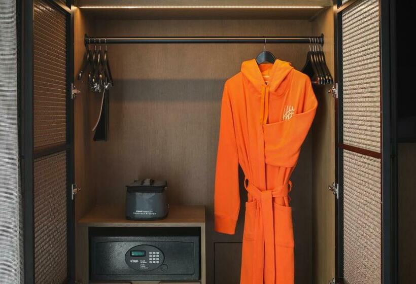 キングサイドベッドのスタンダードワンルーム, The Trade, Autograph Collection