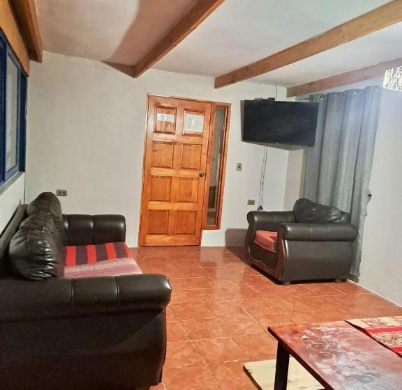 Дом 3 Спальни, Casa Tambo