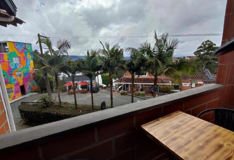 발코니 디럭스 룸, Le Chateau Guatape