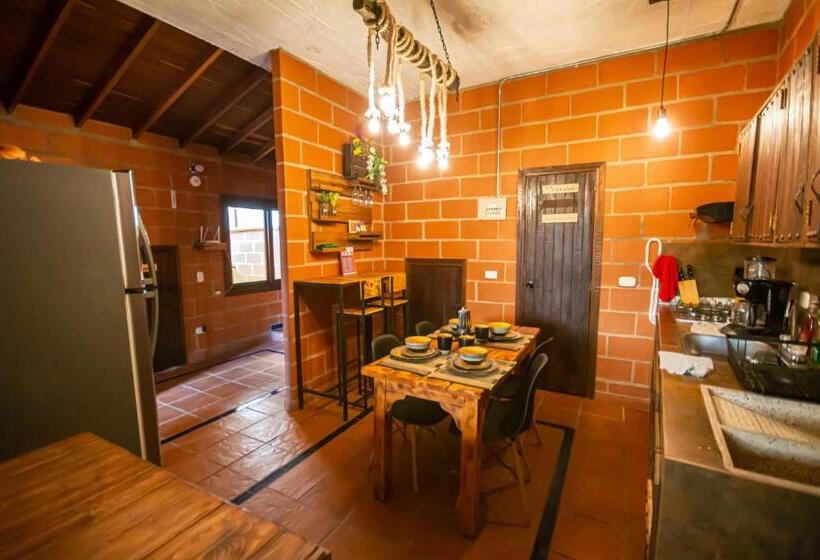 패밀리 룸, Le Chateau Guatape