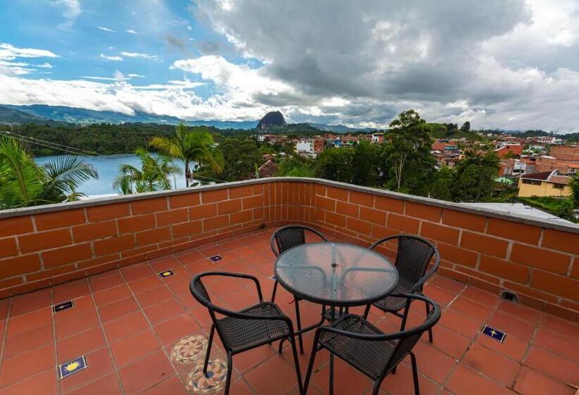패밀리 룸, Le Chateau Guatape