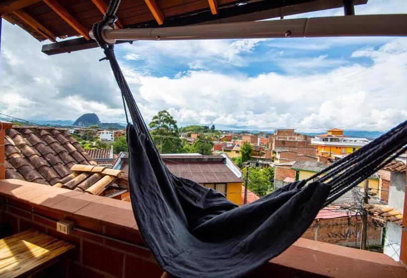 스탠다드 룸 킹사이즈 침대, Le Chateau Guatape