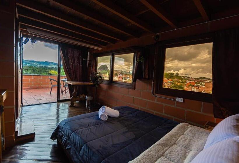 패밀리 룸, Le Chateau Guatape