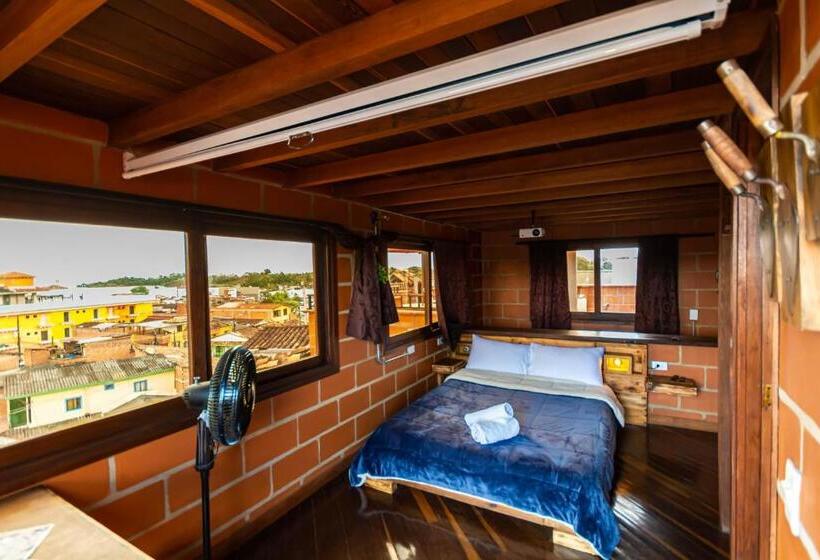 패밀리 룸, Le Chateau Guatape