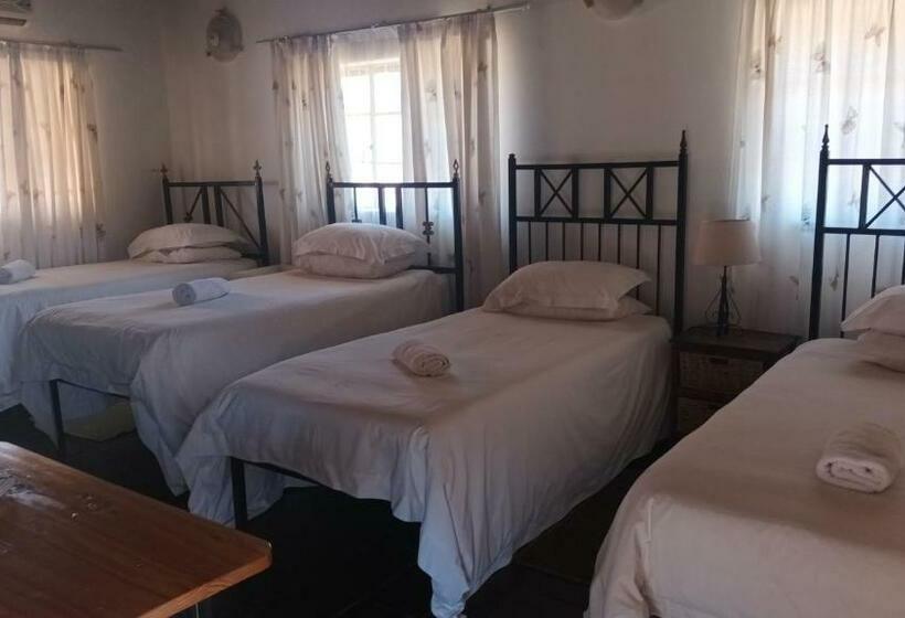 スタンダード４人部屋, Sha Henné S Guesthouse