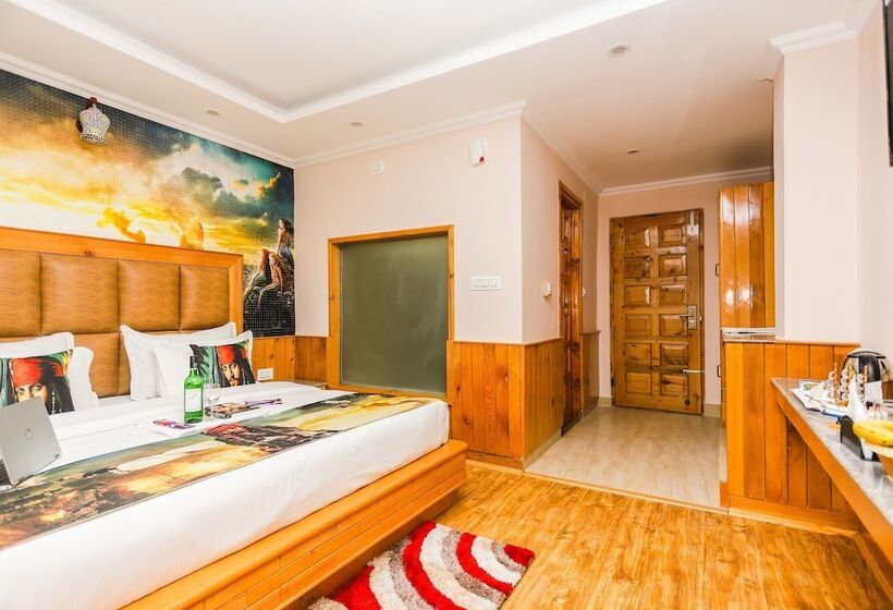 اتاق لوکس, Smuggler Resort Near Khatusham & Hadimba Temple With Parking & Swimming Pool