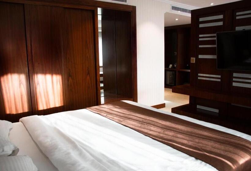 سوئیت سینیور, Erbil International