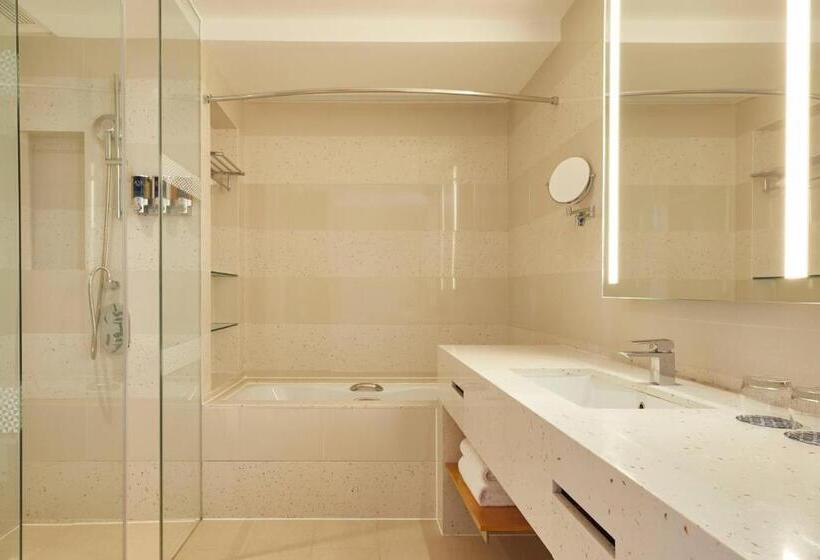 Suite Łóżko King Size, Four Points By Sheraton Shenzhou Peninsula Resort