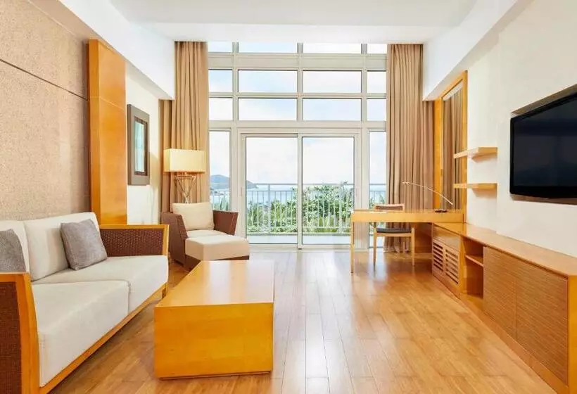 キングサイズベッドのスイートルーム, Four Points By Sheraton Shenzhou Peninsula Resort