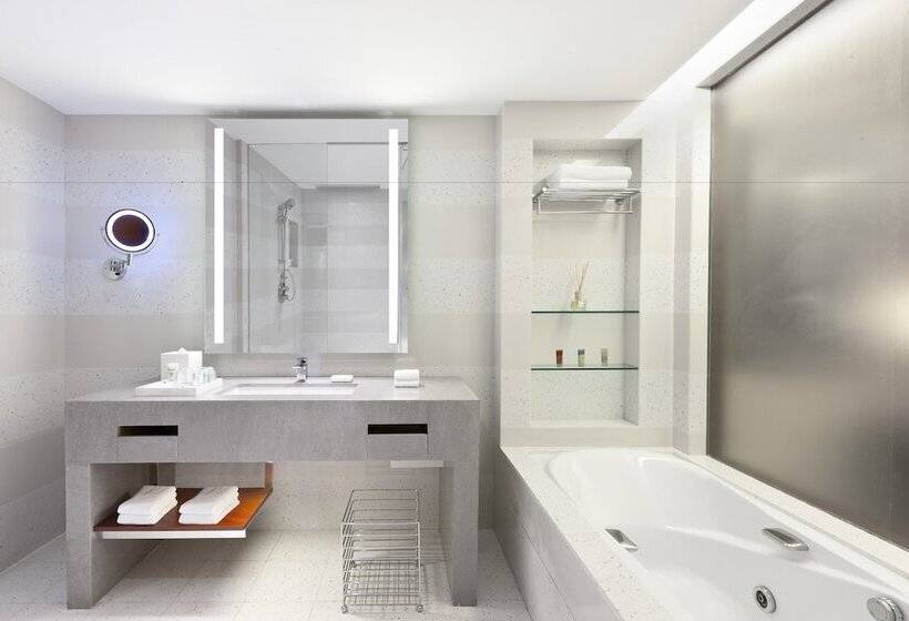 Pokój Standard Widok Morze, Four Points By Sheraton Shenzhou Peninsula Resort