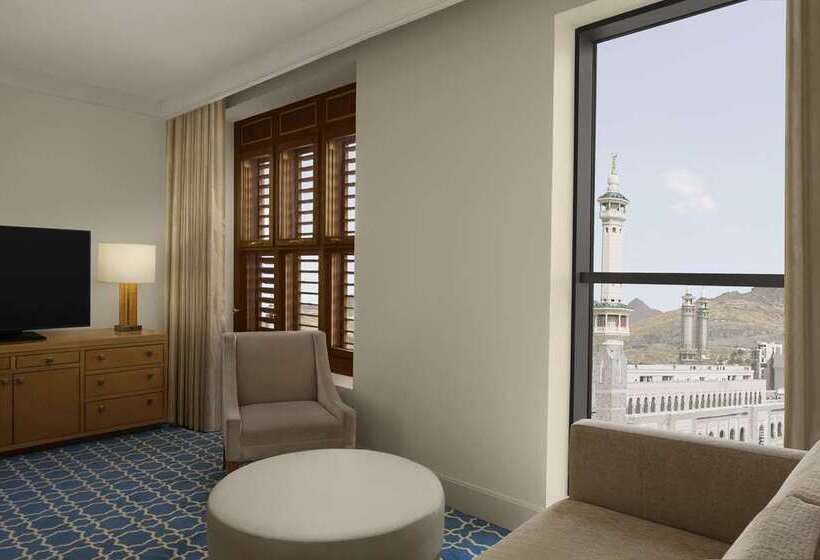 Люкс Кровать Кинг, Hilton Southampton   Utilita Bowl
