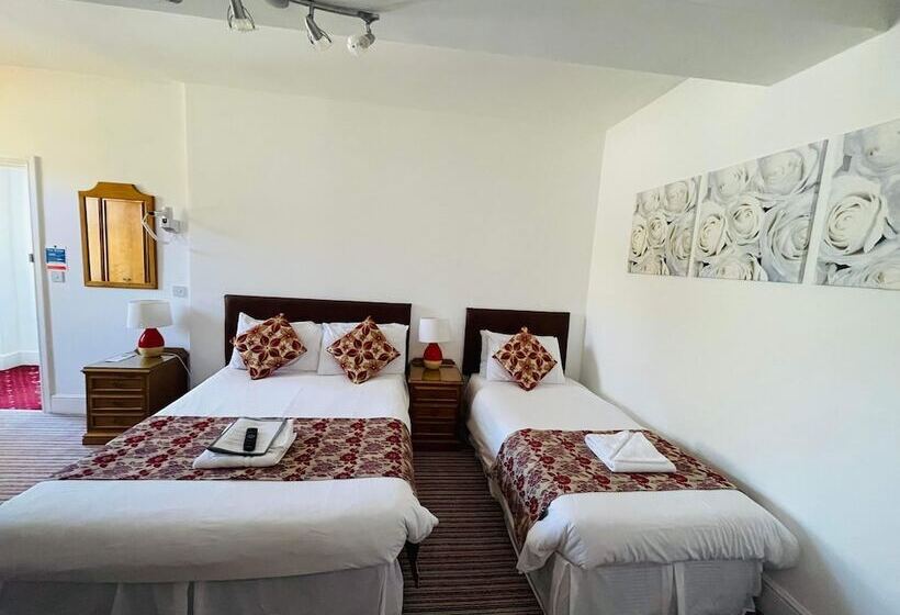 חדר אקונומי לשלושה, Hudson