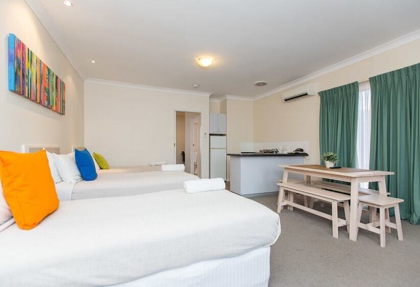 سوییت خانوادگی, Lincoln Cottage Motor Inn