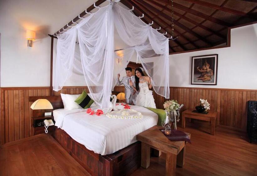 غرفة سوبيريور سرير كينج, Nataya Round House Coral Bay Resort