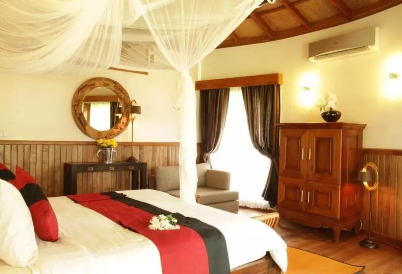 اتاق لوکس, Nataya Round House Coral Bay Resort