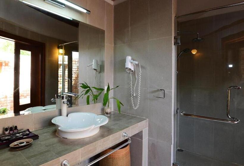 غرفة ديلوكس سرير كينج, Nataya Round House Coral Bay Resort