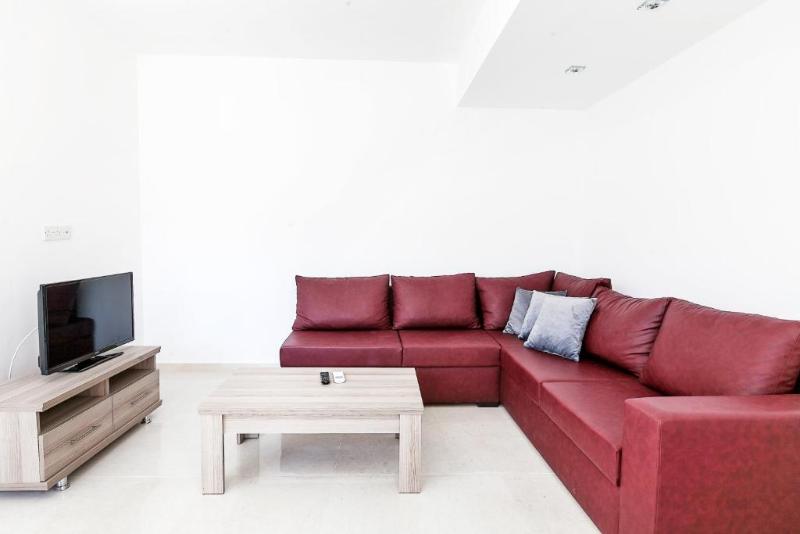 شقة غرفة واحدة, The Ship Inn