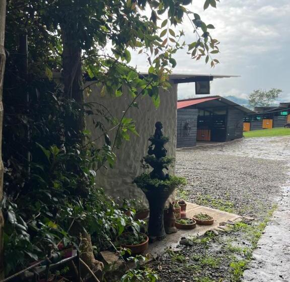 Семейный Номер, Criadero Las Tres Marías Hospedaje Rural Mi Refugio