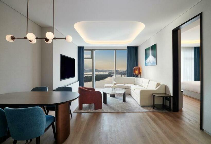 Люкс Премиум, Naru Seoul Mgallery Ambassador