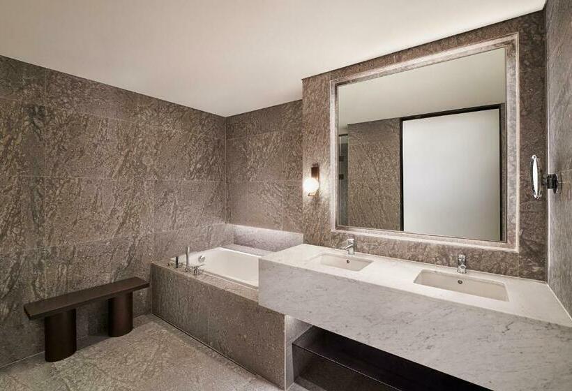 Люкс Премиум, Naru Seoul Mgallery Ambassador