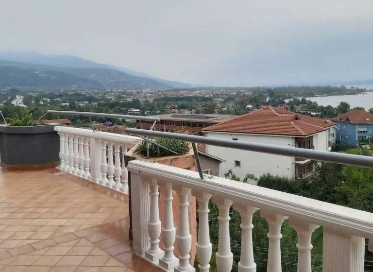 Quarto Economy Individual, Ayça Konaklama