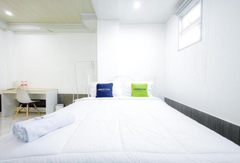 수피리어 룸, Urbanview Hotel Kota Tua Jakarta