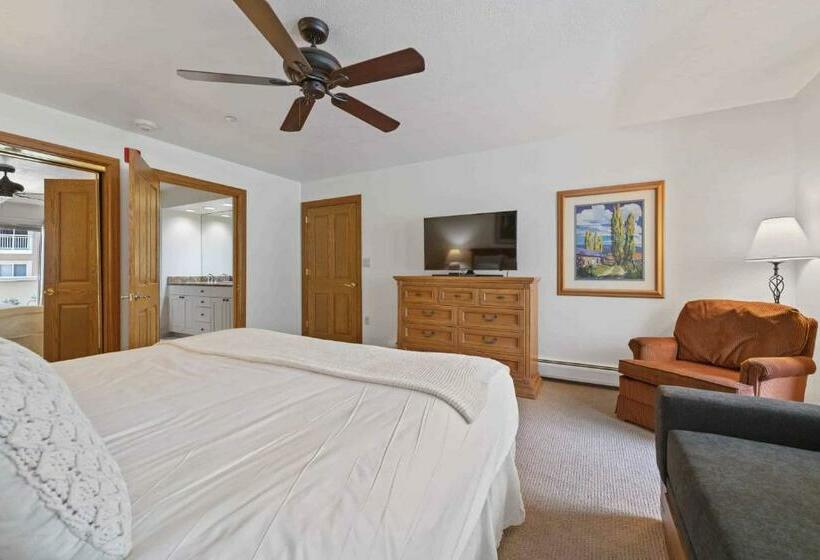 Апартаменты 2 Спальни, St James Place By East West Hospitality