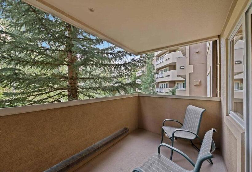 Апартаменты Deluxe 1 Спальня, St James Place By East West Hospitality