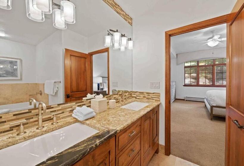 Апартаменты Superior 1 Спальня, St James Place By East West Hospitality