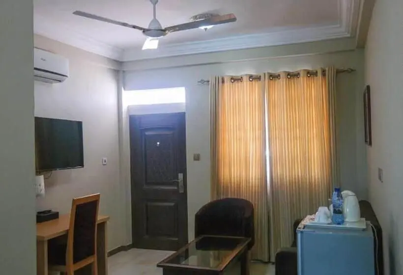 Sviitti Parveke, Yakam Hotel Limited