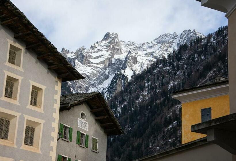 غرفة سوبيريور, Corona