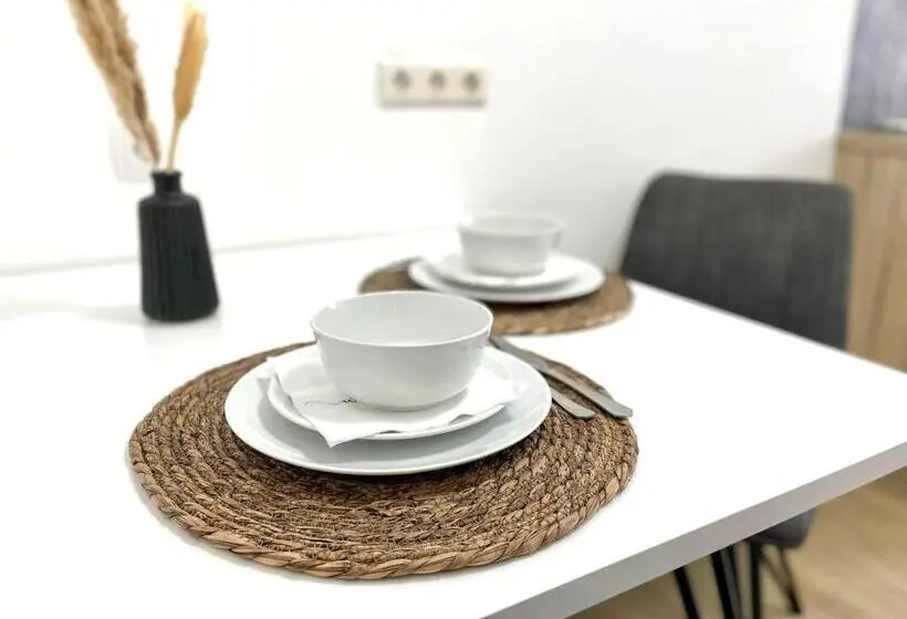 Standard-studio, Pension Maier
