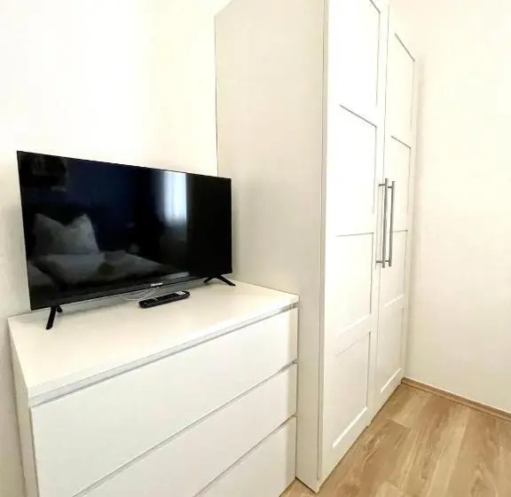 Standard-studio, Pension Maier