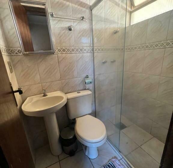 غرفة قياسية رباعية, Premium Center