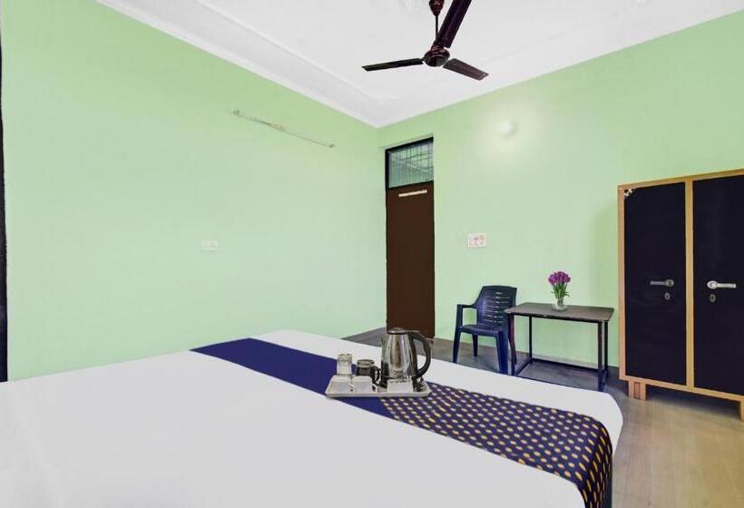 스탠다드 룸, Spot On  Surya Rooms & Banquet