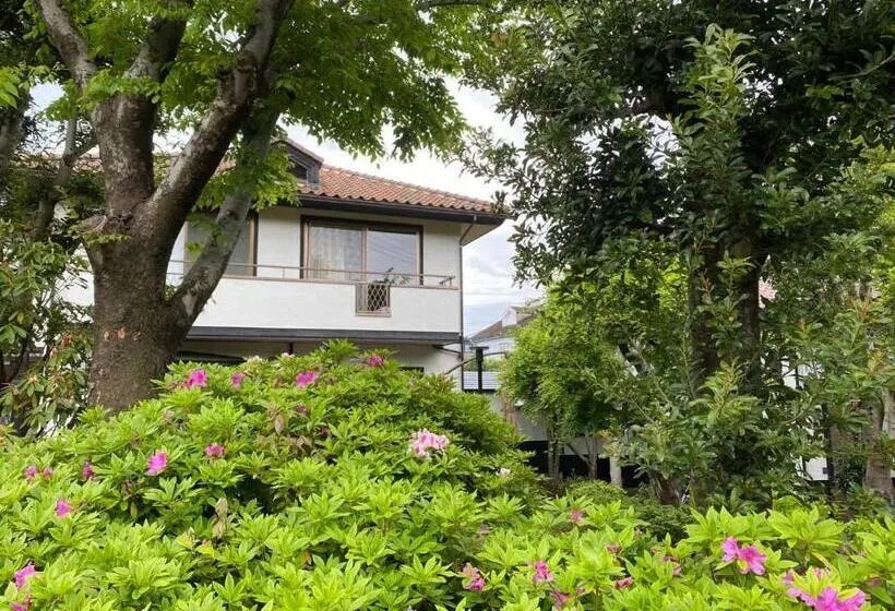 家族用バンガロー, 地中海の家