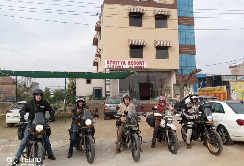 シティビューのデラックスルーム, Athitya Hotel And Resort