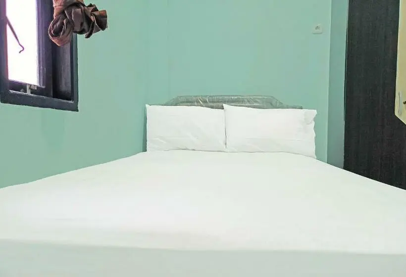 スーペリアシングルルーム, Spot On 91791 Homestay Surya Syariah