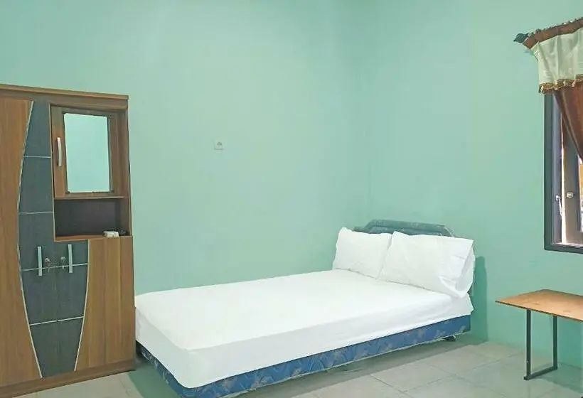 スーペリアシングルルーム, Spot On 91791 Homestay Surya Syariah