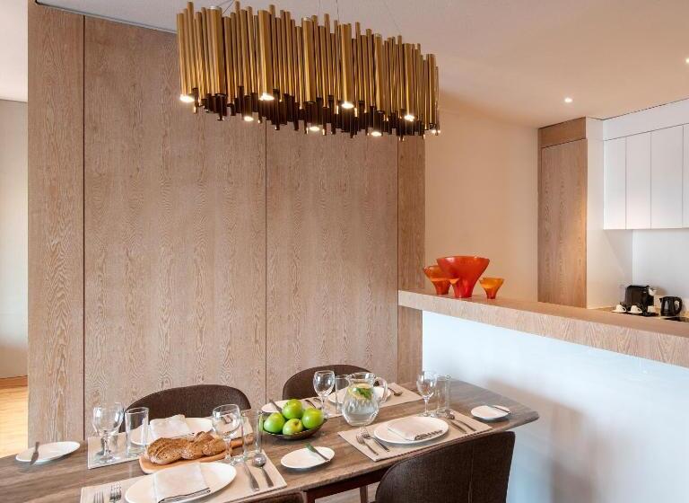 سوییت سوپریور, The Bentley Luxury Hotel & Suites