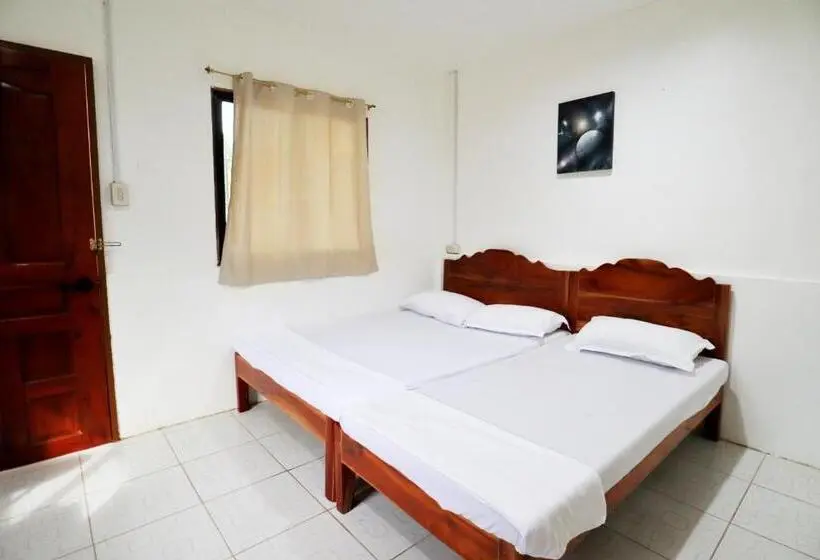 اتاق استاندارد سه تخته با بالکن, Ocean Breeze Hostel By Daily Sweet