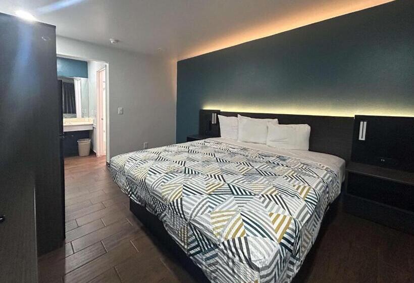 Номер Стандарт Адаптированный для Инвалидов, Studio 6 Hemet, Ca