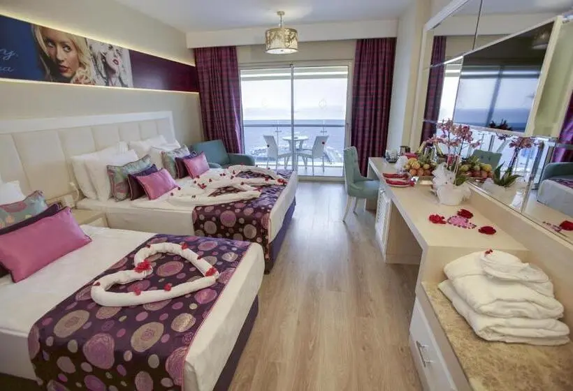 اتاق لوکس با چشم‌انداز دریا, Azura Deluxe Resort & Spa - Ultra All Inclusive