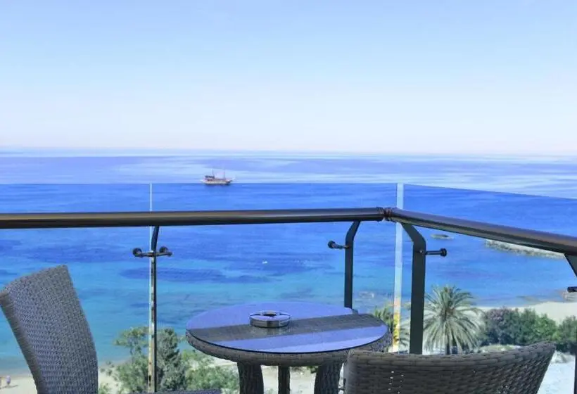 اتاق خانوادگی با چشم‌انداز دریا, Azura Deluxe Resort & Spa - Ultra All Inclusive